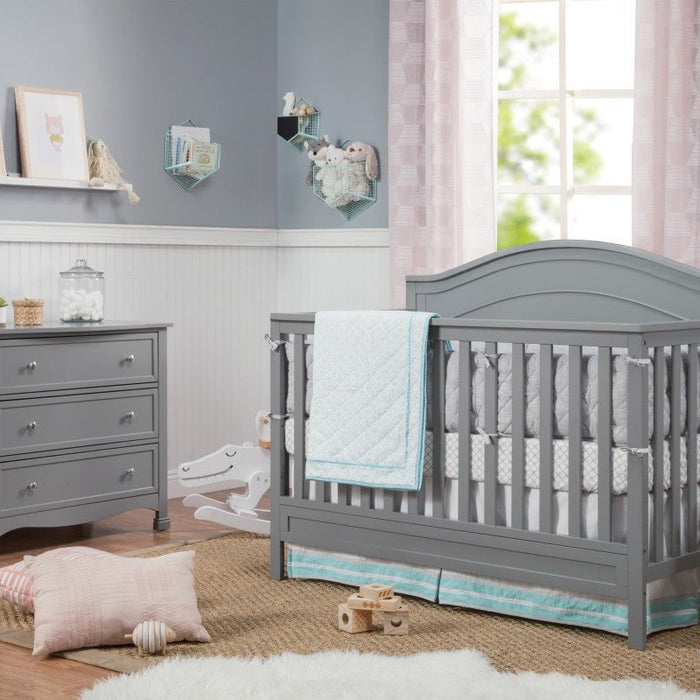 DaVinci Charlie 4-in-1 Convertible Crib