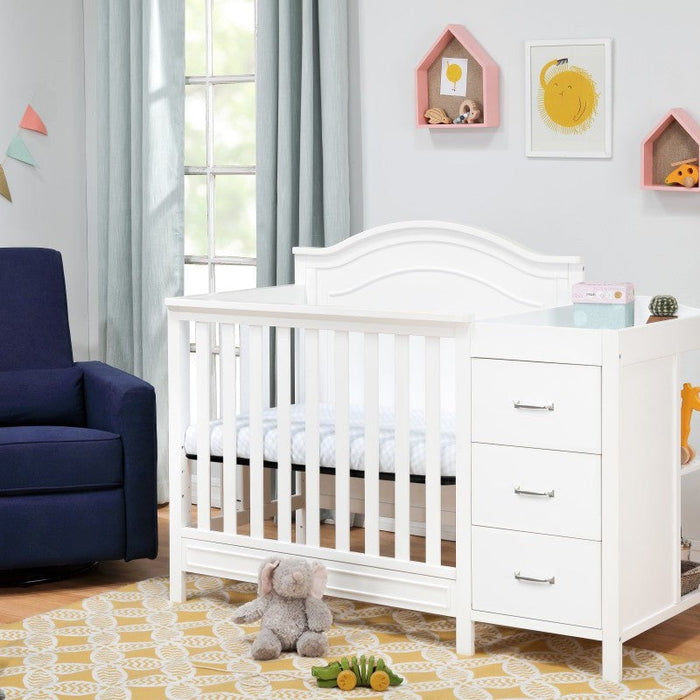 DaVinci Charlie 4-in-1 Convertible Mini Crib & Changer