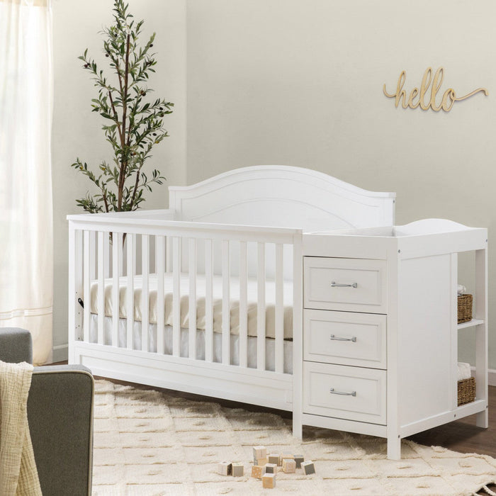 DaVinci Charlie 4-in-1 Convertible Crib & Changer